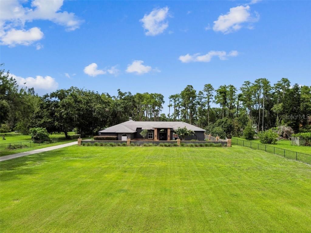 515 W Lutz Lake Fern Rd., Lutz, FL 33548