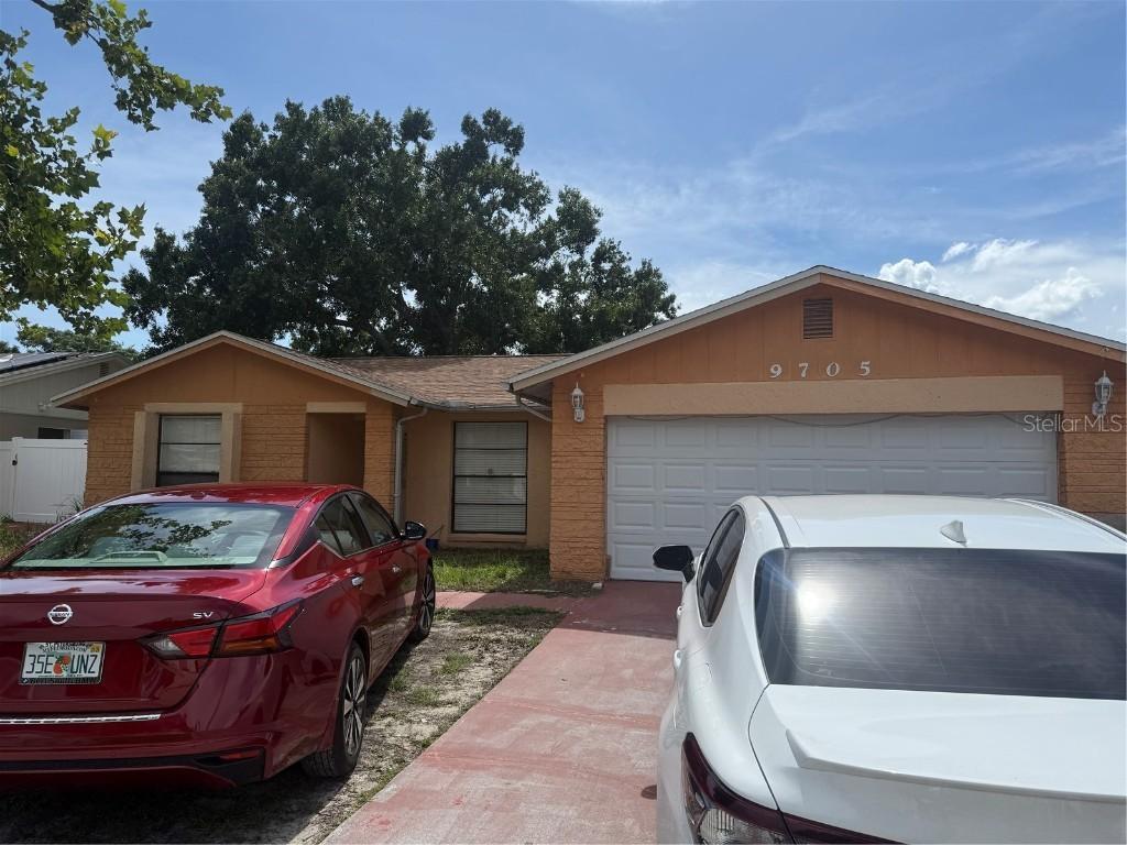 9705 Kingsburgh Ct., Tampa, FL 33615