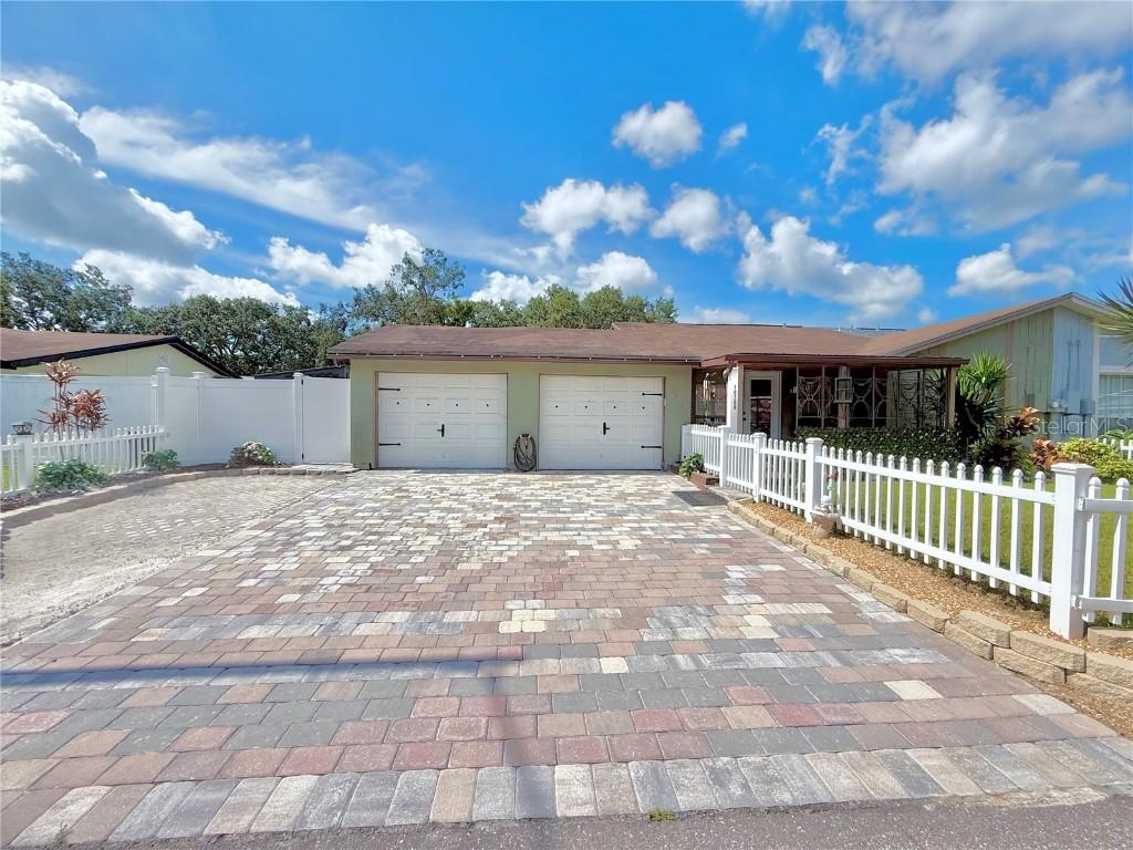 10208 Turtle Hill Ct., Tampa, FL 33615