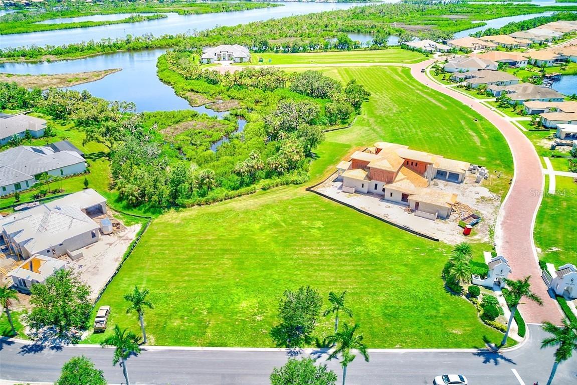 11709 Rive Isle Run, Parrish, FL 34219