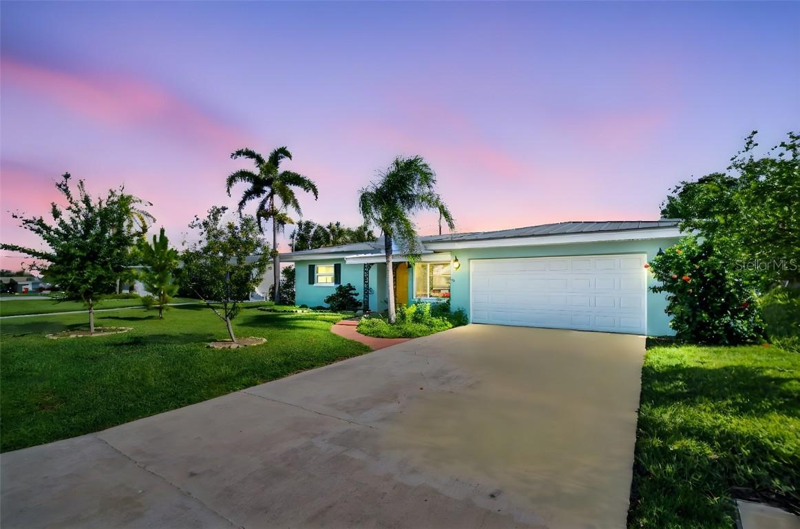13979 Barbados Dr., Seminole, FL 33776