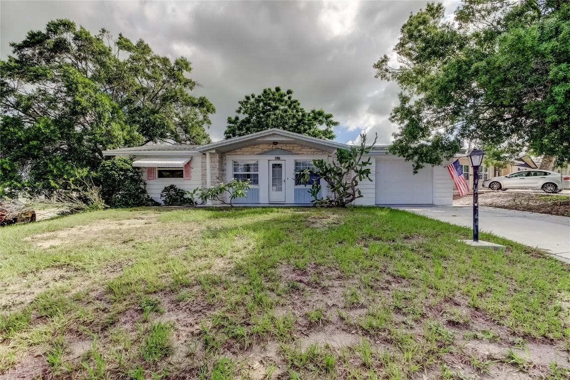 4017 Moog Rd., Holiday, FL 34691