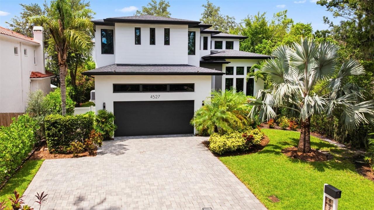 4527 W Azeele St., Tampa, FL 33609