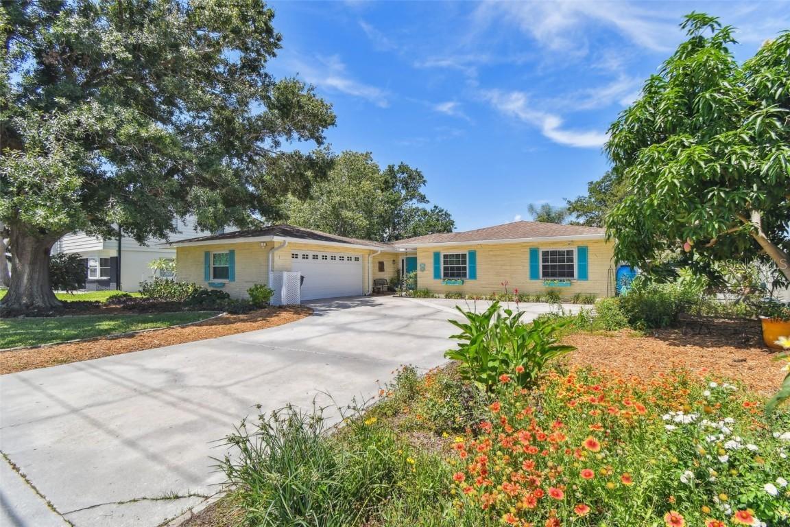 4624 Bay Crest Dr., Tampa, FL 33615