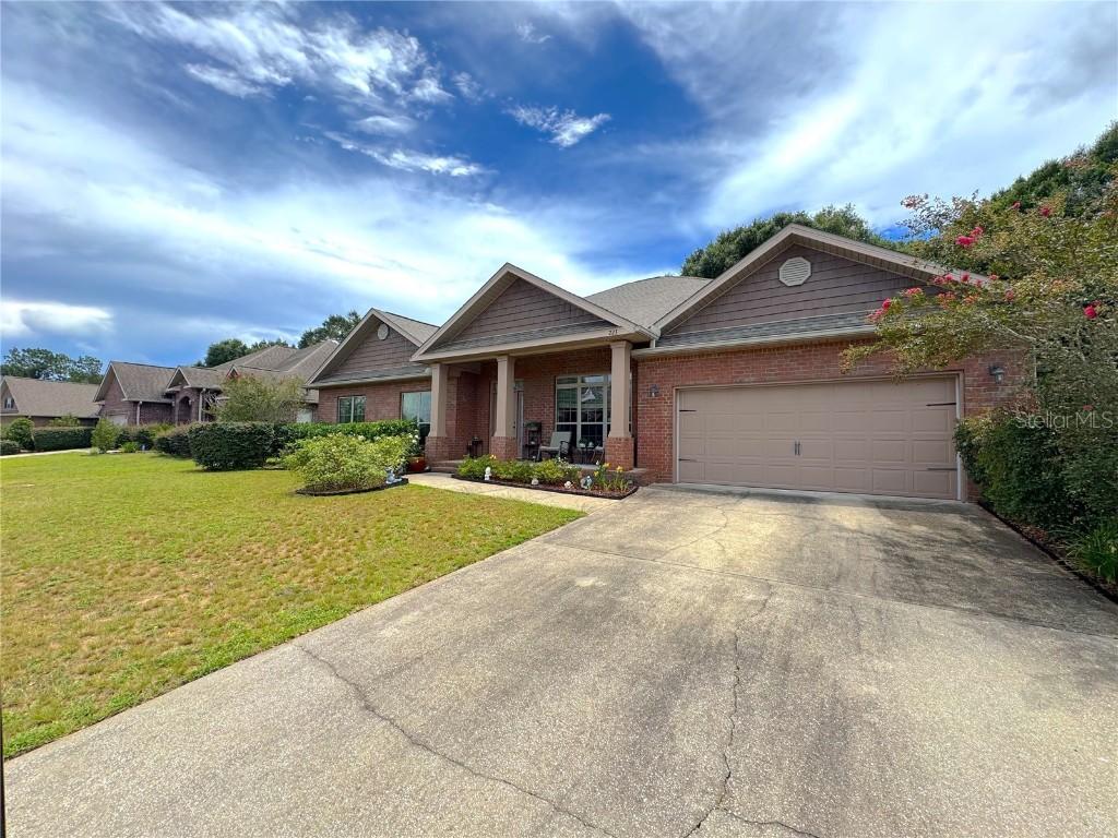 223 Paradise Palm Cir., Crestview, FL 32536