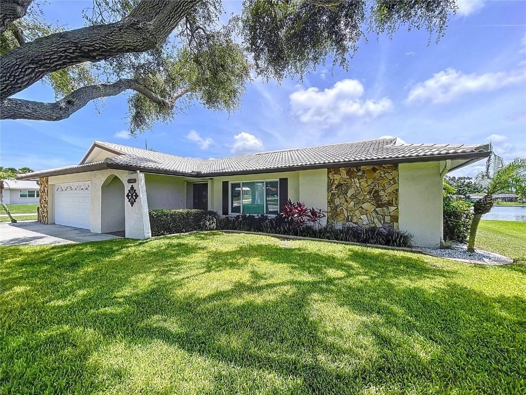 11141 Carla Dr., Largo, FL 33774