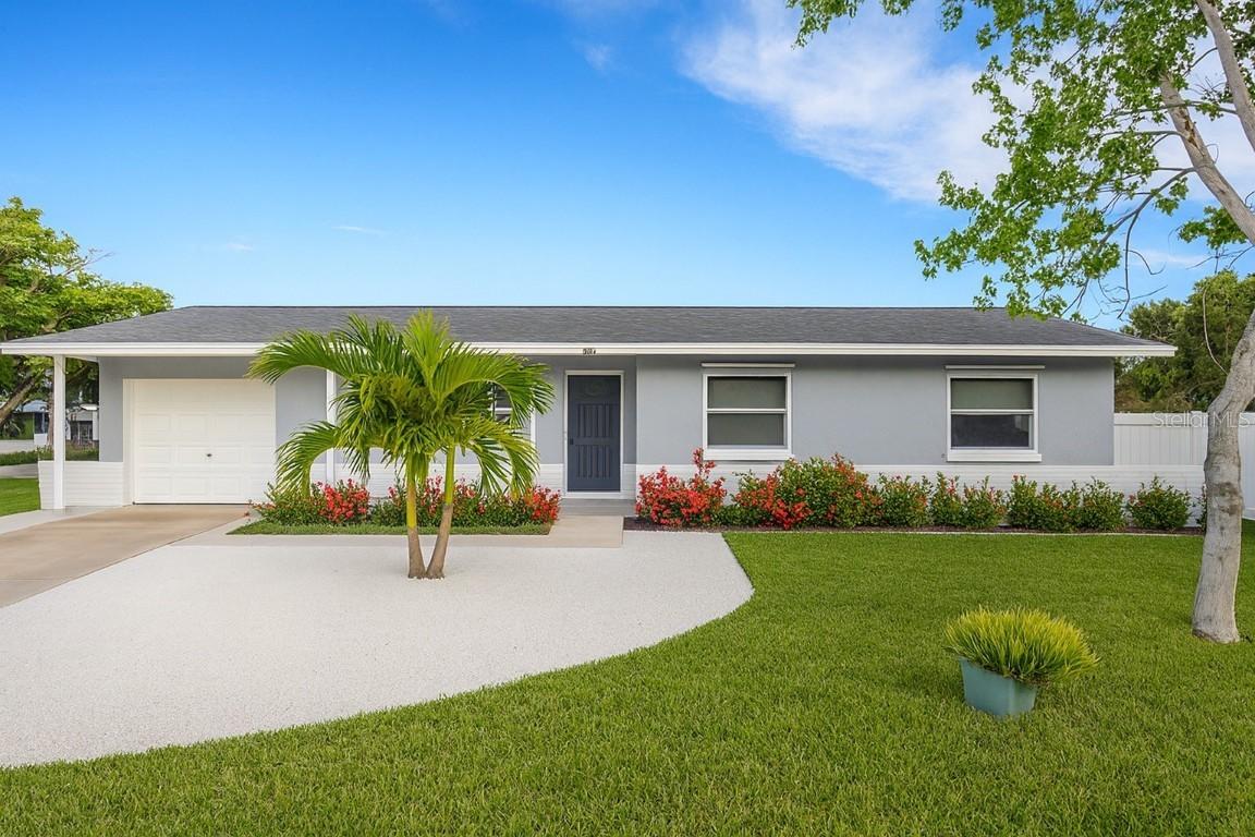 270 Northeast Blvd., St Petersburg, FL 33702