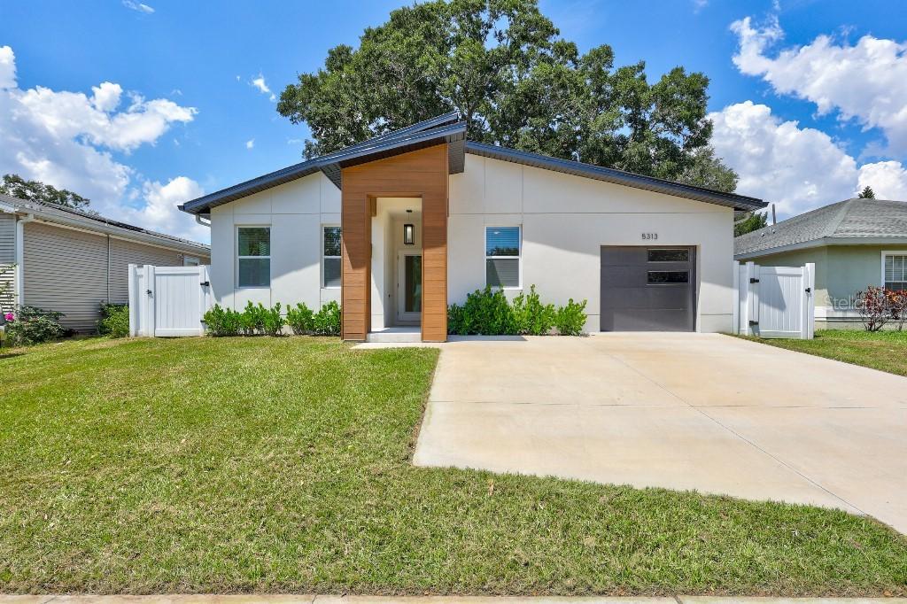 5313 9th Ave., Gulfport, FL 33707