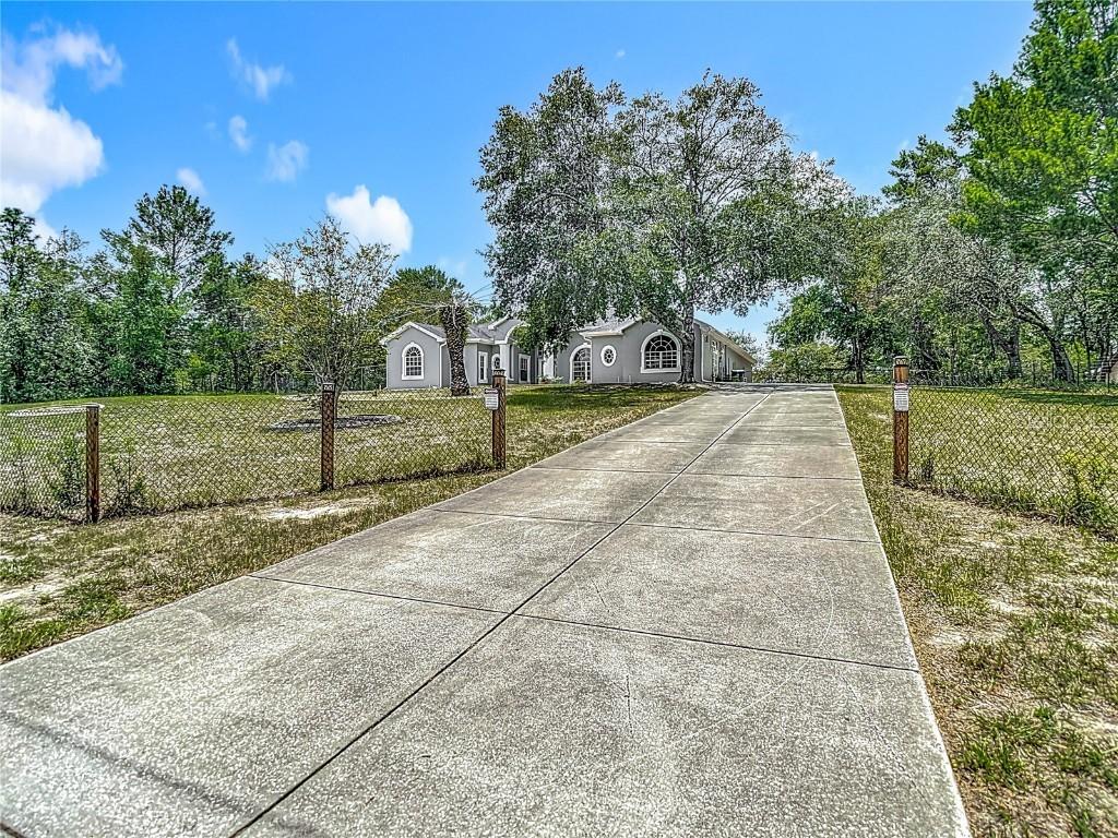 8303 Nightwalker Rd., Weeki Wachee, FL 34613