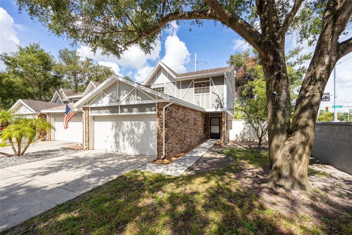 9822 Brownstone Dr., Tampa, FL 33612