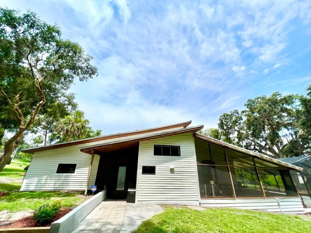 9417 Trout Lake Rd., Orlando, FL 32818