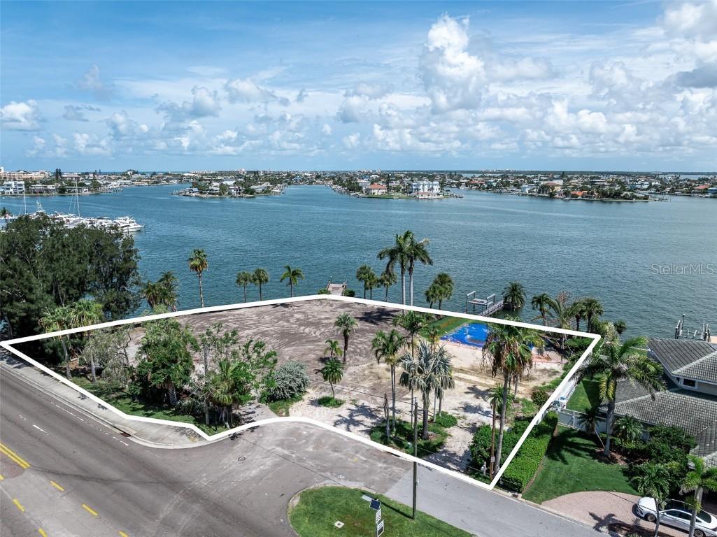 1 & 2 Paradise Ln., Treasure Island, FL 33706