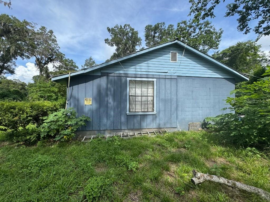 [Address Hidden by Seller], Reddick, FL 32686
