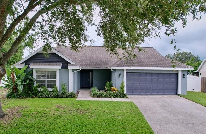 2049 Darlington Oak Dr., Seffner, FL 33584