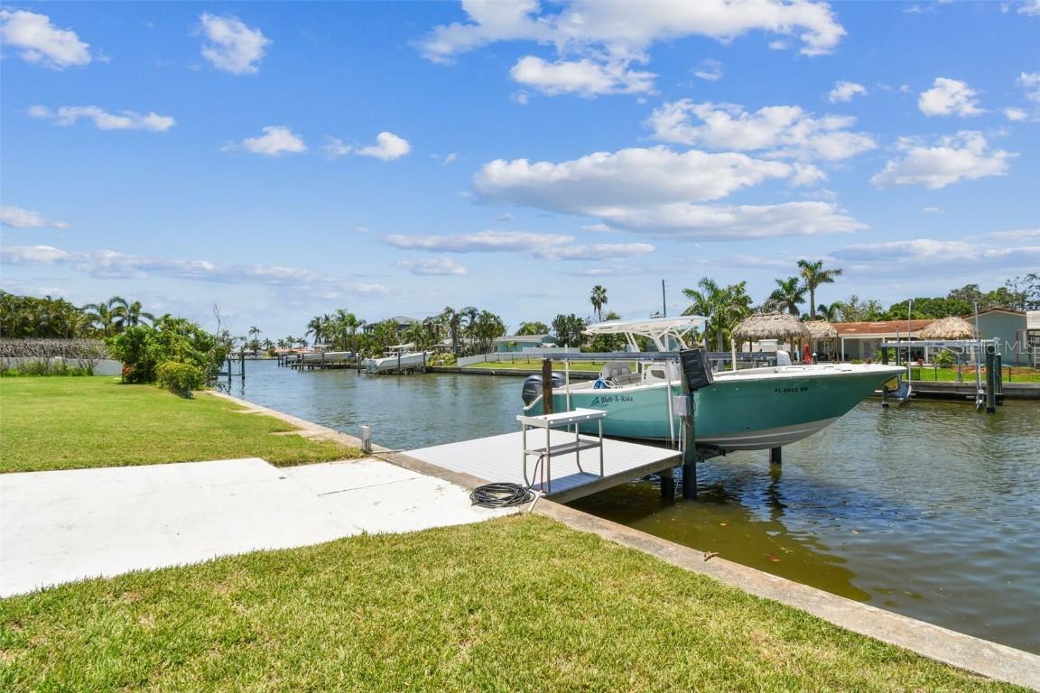11599 Grove St., Seminole, FL 33772