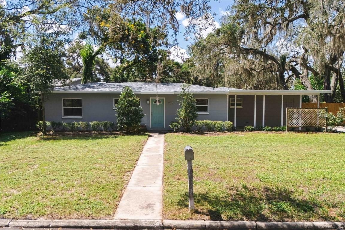 305 Belle View Ave., Temple Terrace, FL 33617