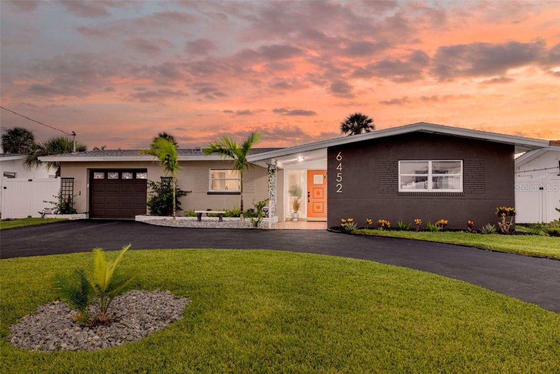 6452 1st Palm Point, St Pete Beach, FL 33706