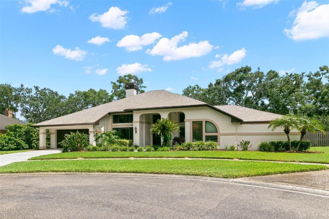 2845 Chelsea Pl., Clearwater, FL 33759