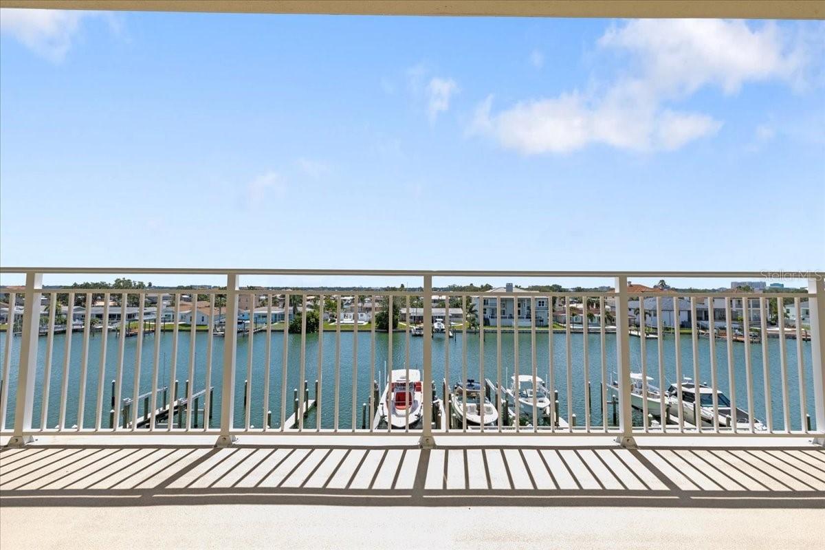 125 Island Way #403, Clearwater, FL 33767