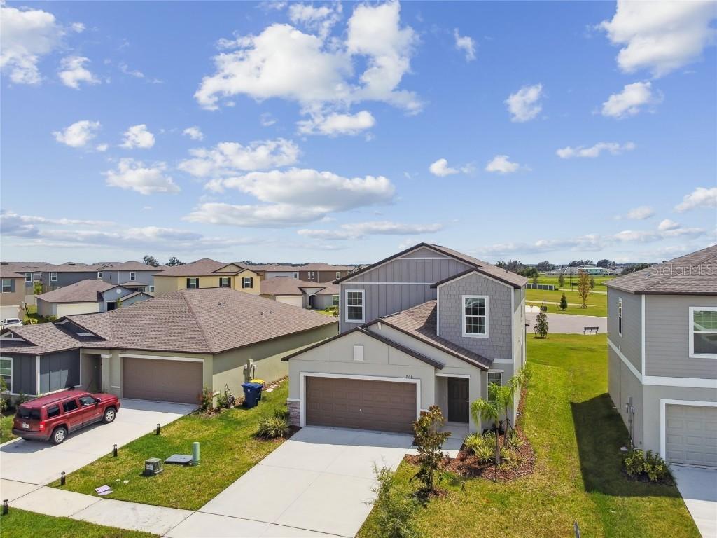 32109 Hawthorne Cottage Pl., San Antonio, FL 33576