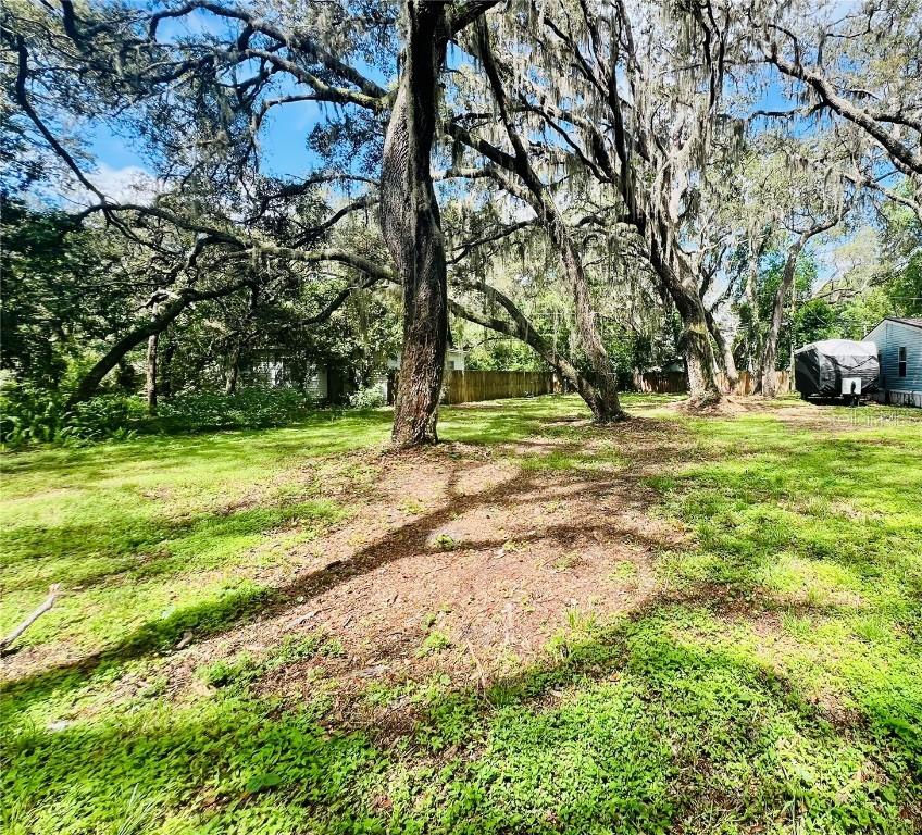 Weekend Ln., Odessa, FL 33556