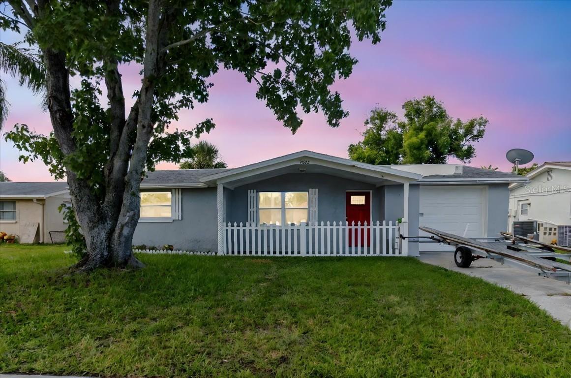 3522 Allandale Dr., Holiday, FL 34691