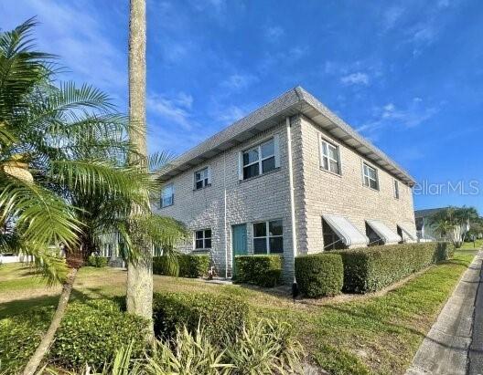 5357 81st St. #15, St Petersburg, FL 33709