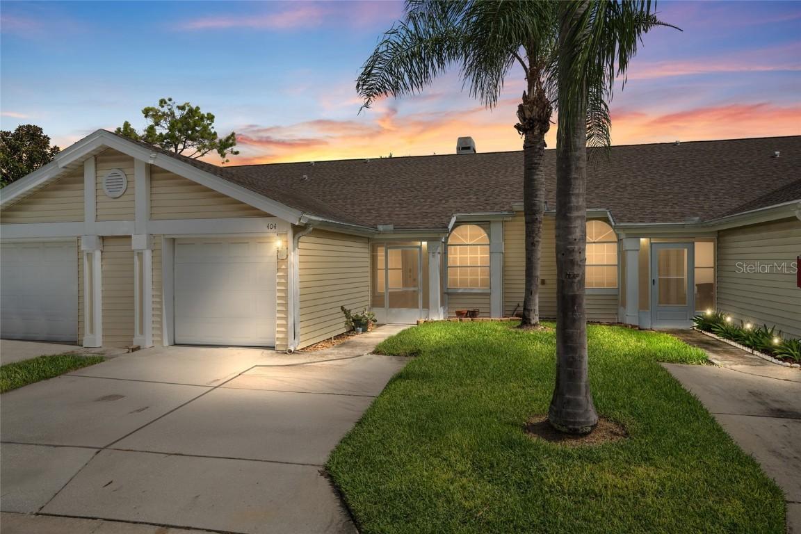 1050 Starkey Rd. #404, Largo, FL 33771