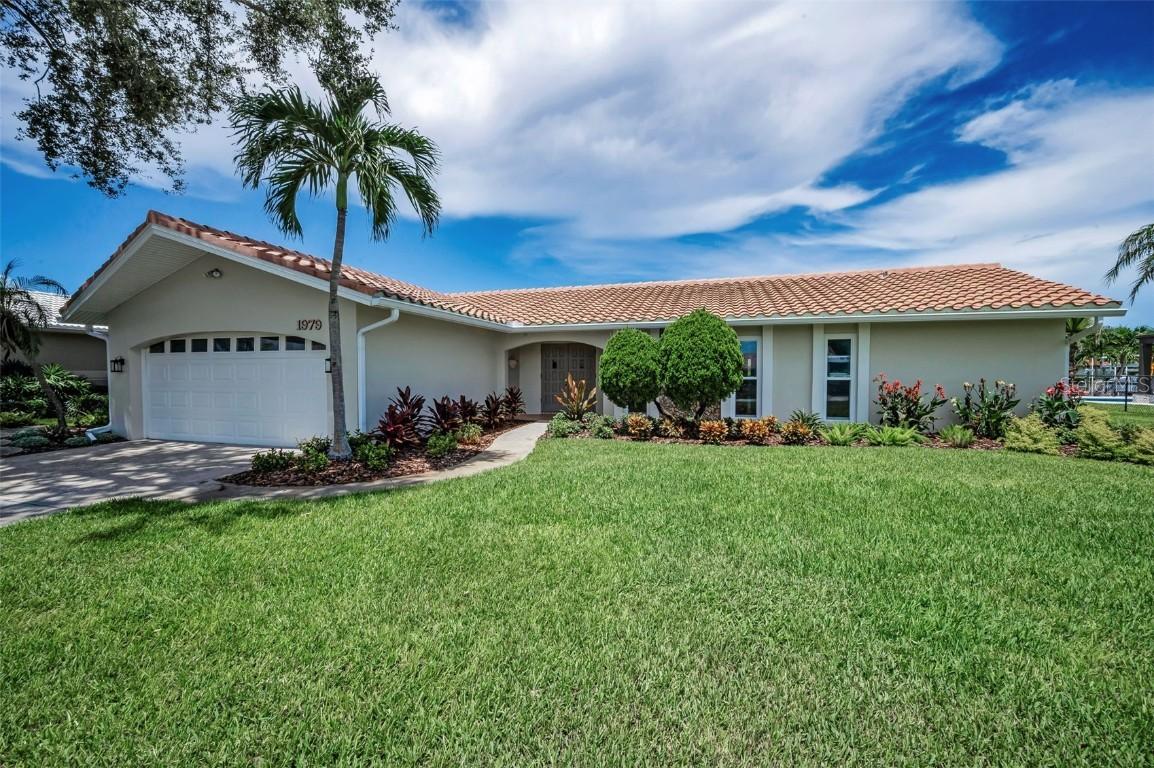 1979 Iowa Ave., St Petersburg, FL 33703