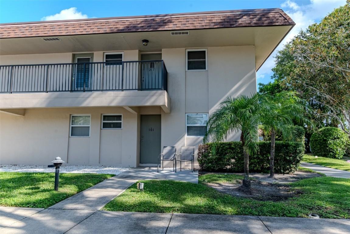 9945 47th Ave. #201, St Petersburg, FL 33708