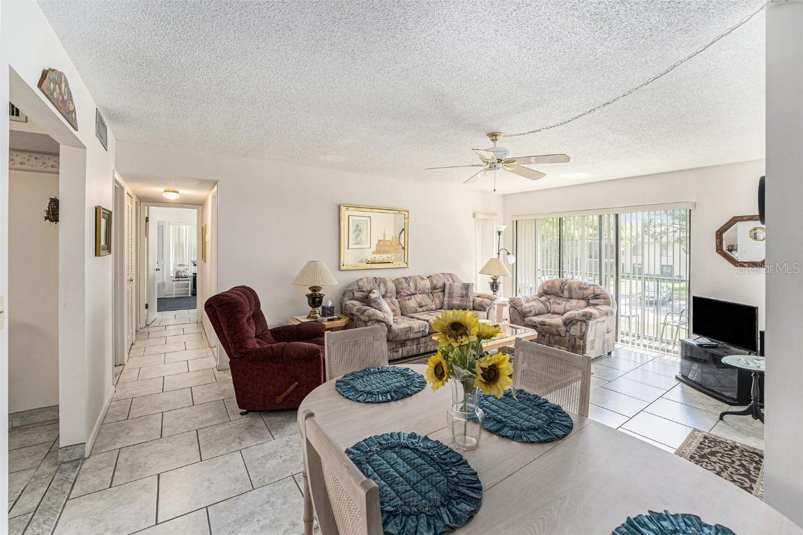 2687 Pine Ridge Way #B2, Palm Harbor, FL 34684