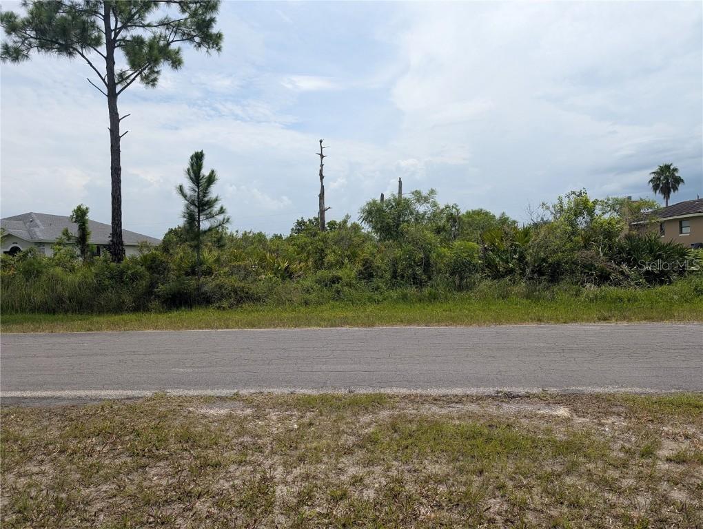 68 Limonia Dr., Indian Lake Estates, FL 33855