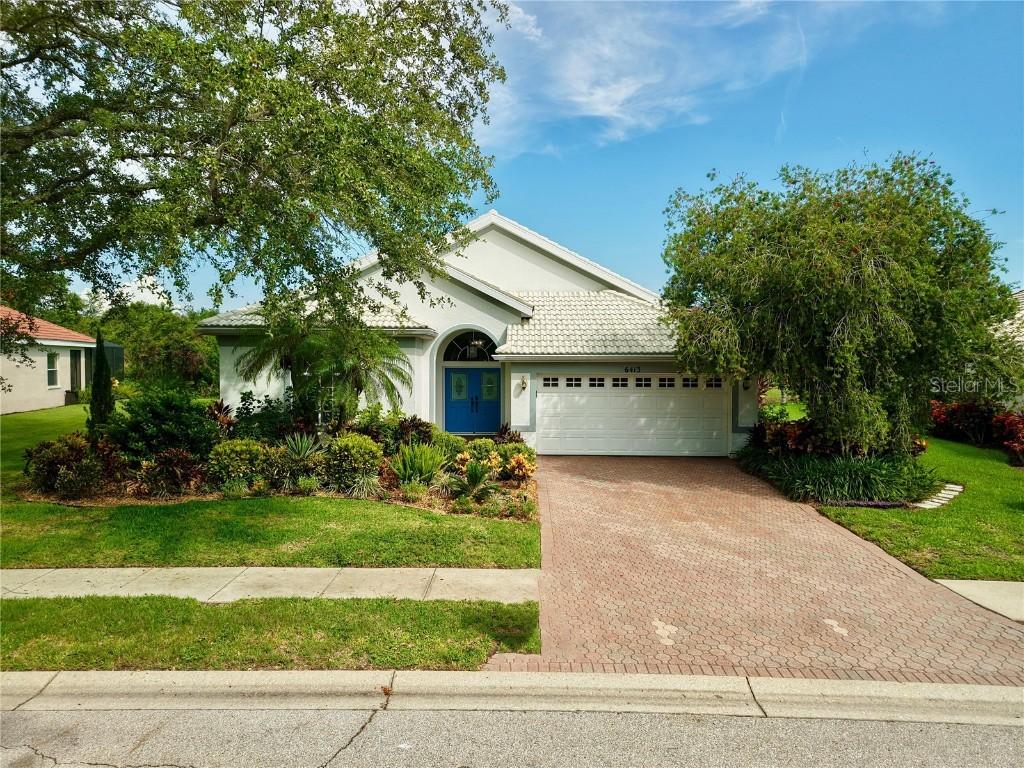 6413 Grand Point Ave., Bradenton, FL 34201