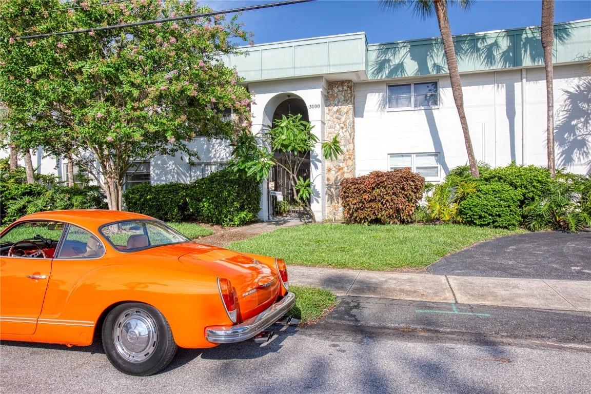 3100 Hartford St. #203, St Petersburg, FL 33713