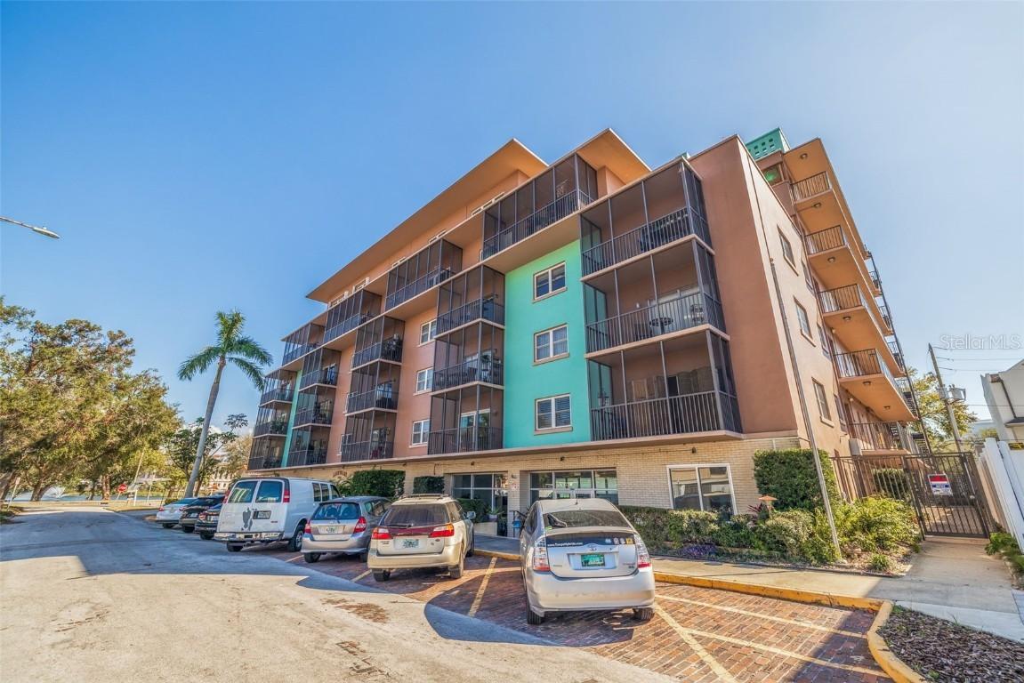 750 Burlington Ave. #1G, St Petersburg, FL 33701