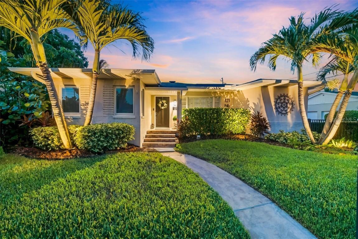 121 28th Ave., St Petersburg, FL 33704