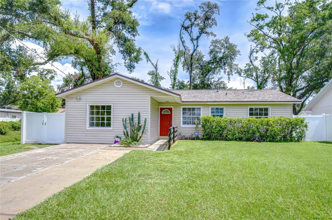1207 W Hollywood St., Tampa, FL 33604