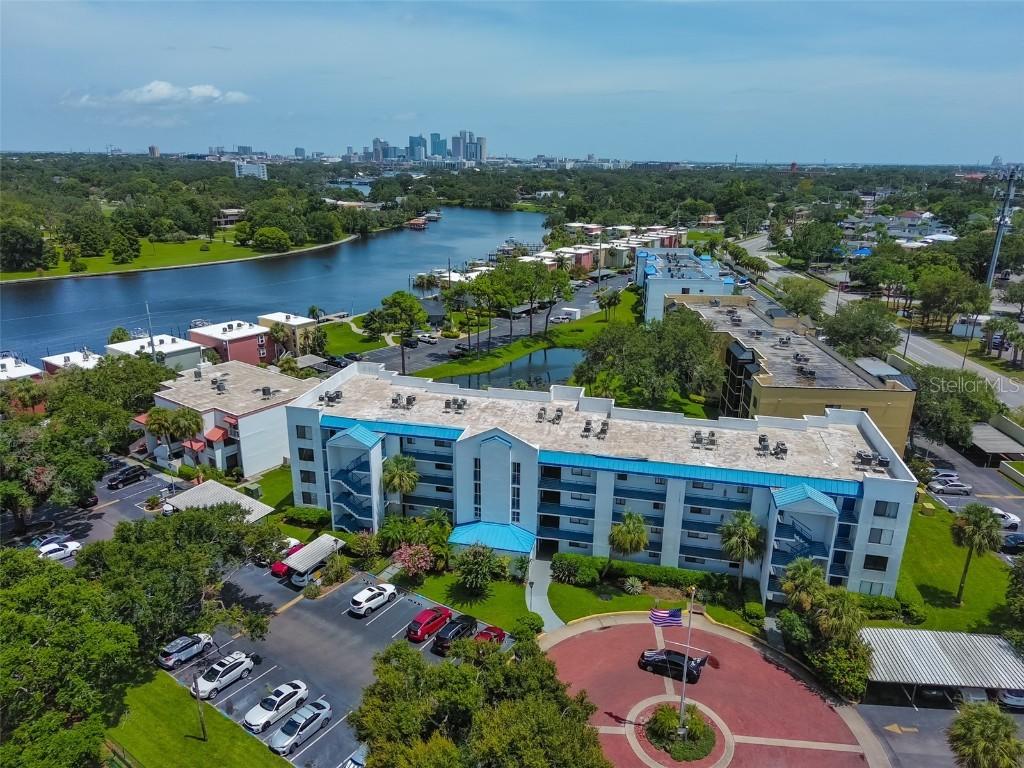 2424 W Tampa Bay Blvd. #L301, Tampa, FL 33607