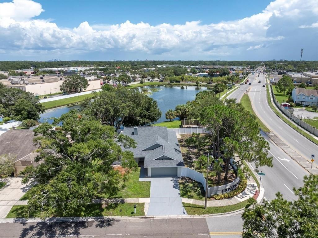7001 Hollowell Dr., Tampa, FL 33634