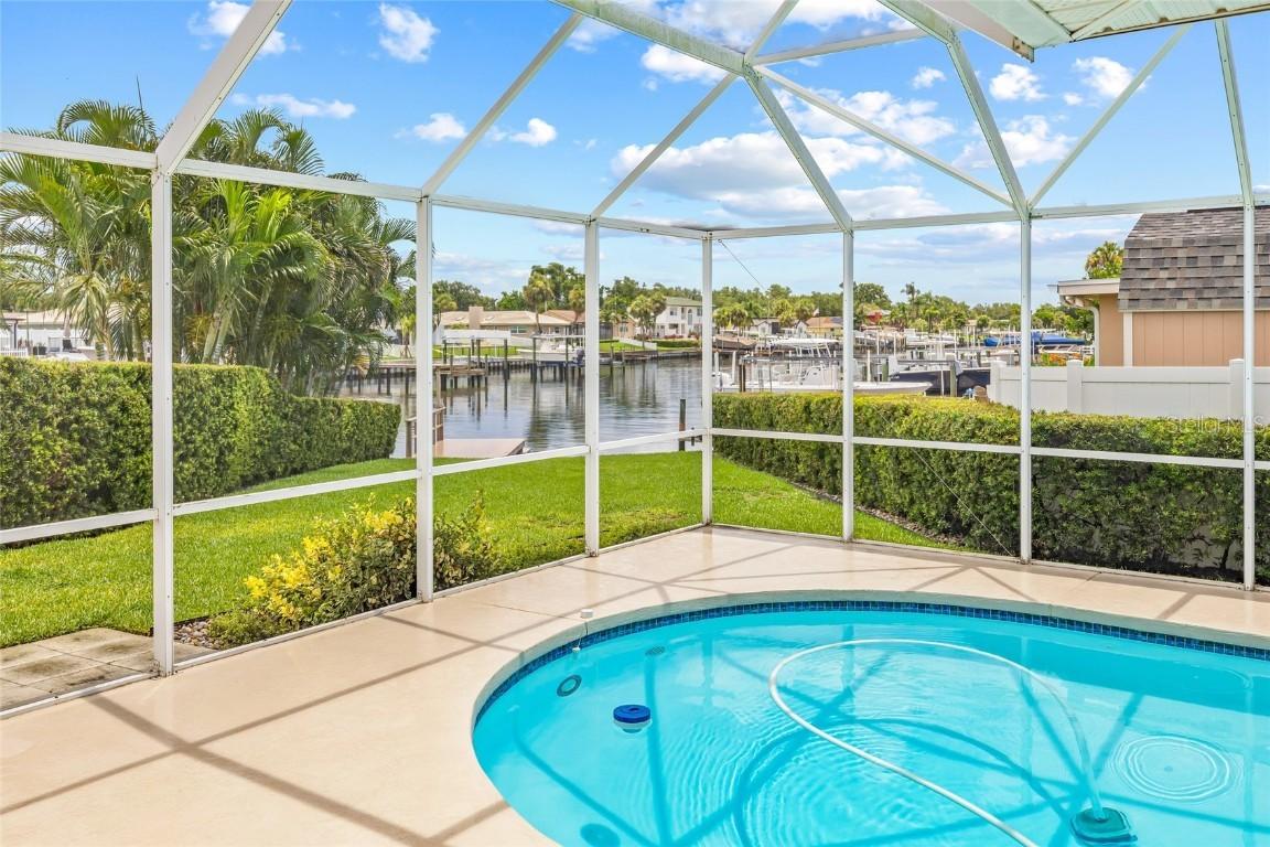 4201 10th St., St Petersburg, FL 33703