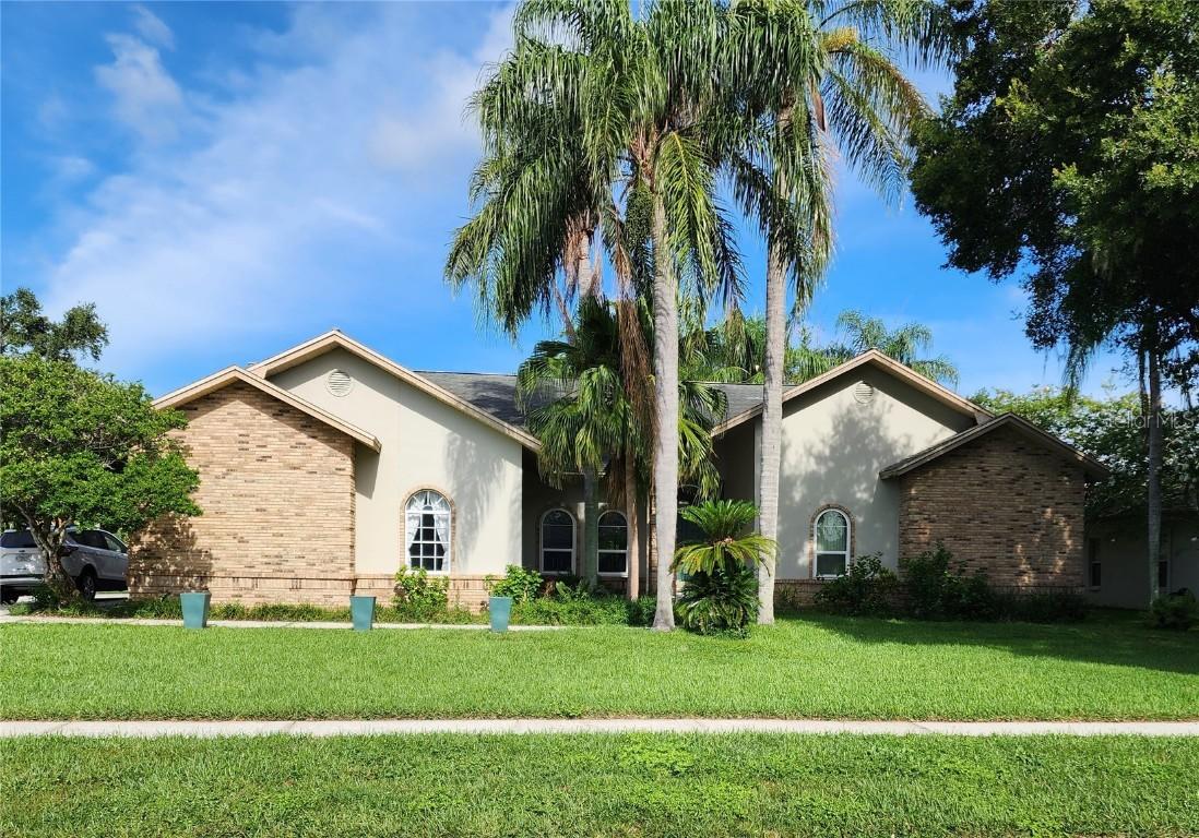 3006 Drakes Landing Ct., Valrico, FL 33596