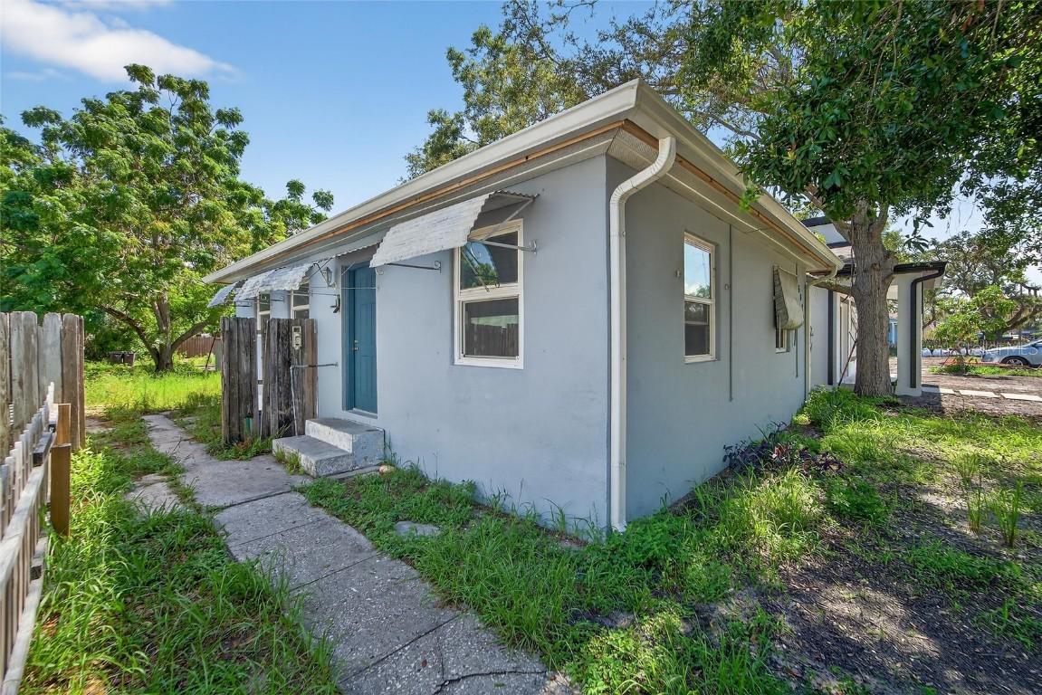 5021 9th Ave., Gulfport, FL 33707