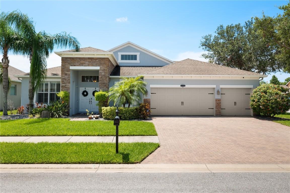 13180 Kensington Isle Way, Seminole, FL 33776