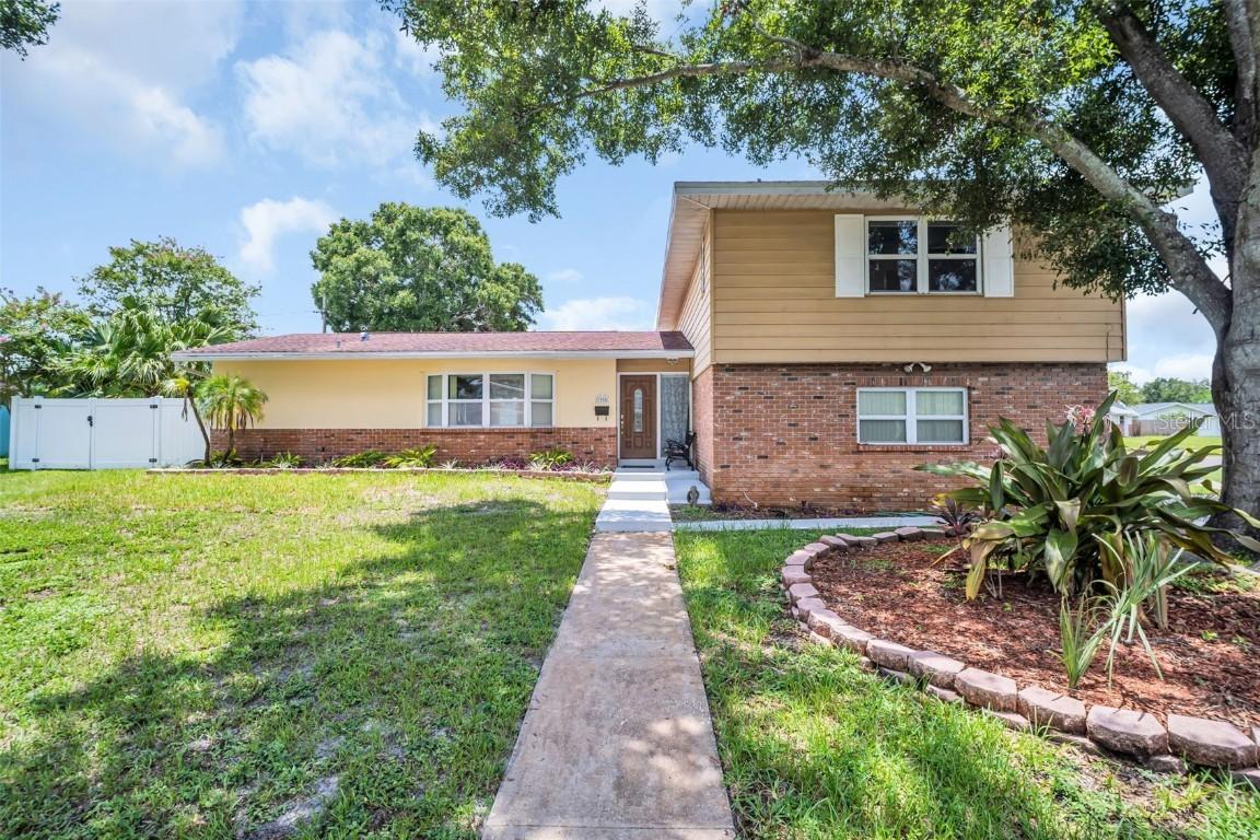 7398 Windsor Ln., Clearwater, FL 33764