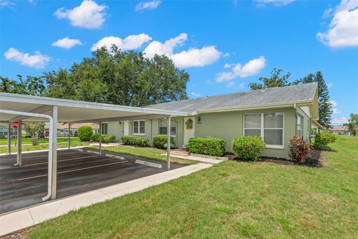 2204 Grenadier Dr., Sun City Center, FL 33573