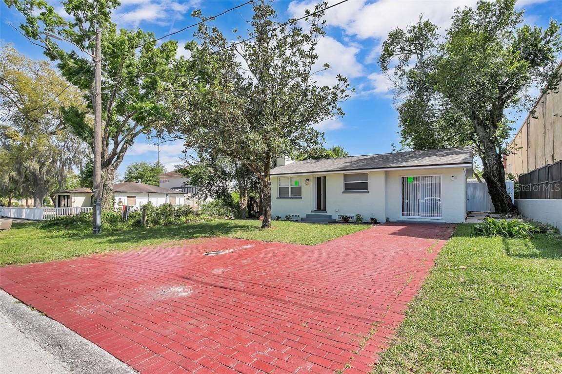 2107 E 93rd Ave., Tampa, FL 33612