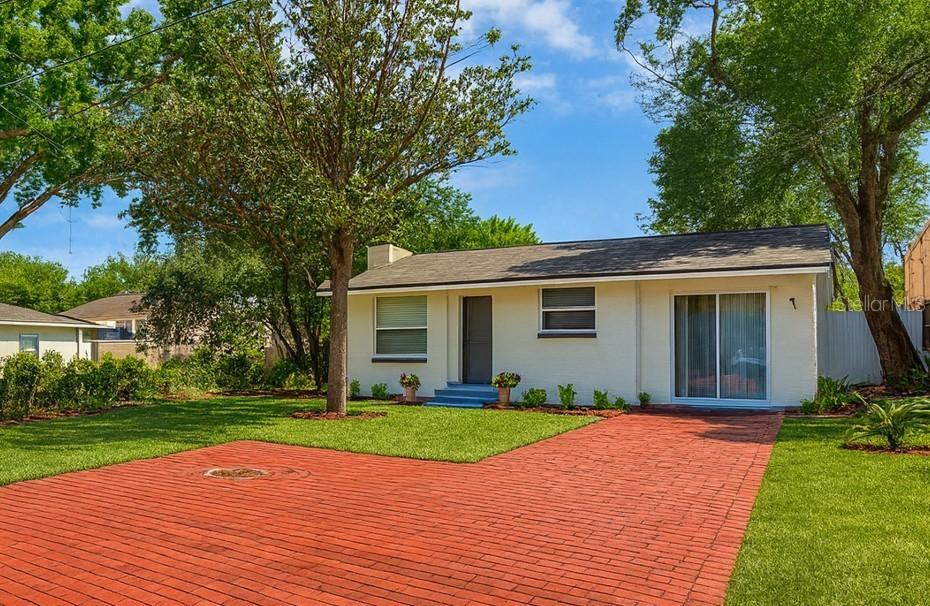 2107 E 93rd Ave., Tampa, FL 33612