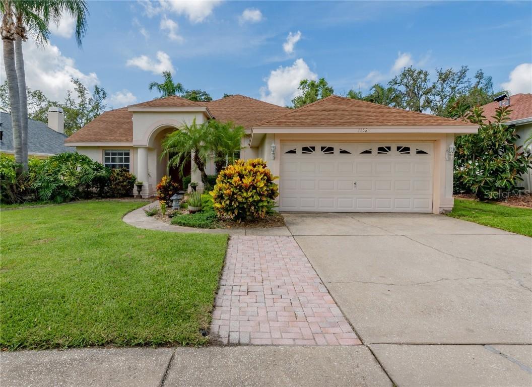 1152 Clippers Way, Tarpon Springs, FL 34689