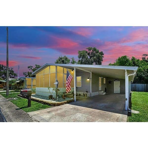6950 46th Ave. #27, St Petersburg, FL 33709