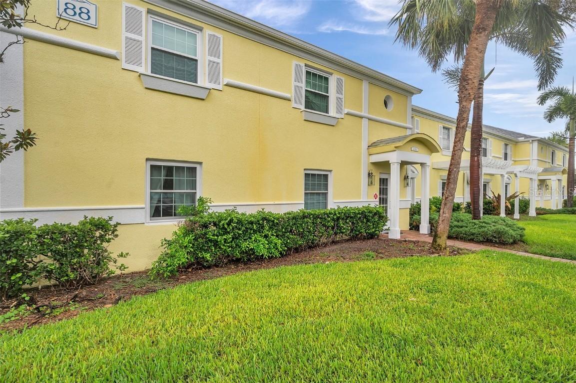 121 Seahorse Dr. #A, St Petersburg, FL 33705